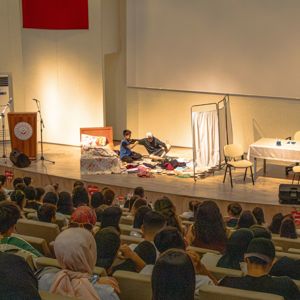“Bizim Çocuklar Güzel Oynuyor” Tiyatro Ekibimiz “Ah Şu Ergenler” Oyununu Sahneledi - fotoğraf 3