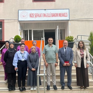 Derepazarı’nda Şefkat Engelli Bakım Merkezi’ne Ziyaret - fotoğraf 5