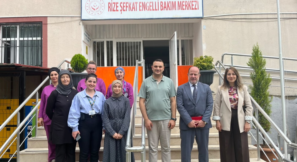 Derepazarı’nda Şefkat Engelli Bakım Merkezi’ne Ziyaret