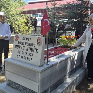 Şehitlerimiz 15 Temmuz’da Dualarla Yâd Edildi - fotoğraf 3
