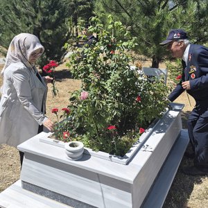 Şehitlerimiz 15 Temmuz’da Dualarla Yâd Edildi - fotoğraf 2