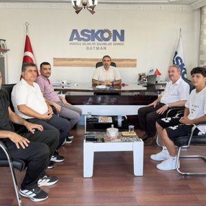 ASKON Batman Şubesi, Türkiye Şampiyonu Efe İlter ve İl Müdürlüğü Heyetini Ağırladı - fotoğraf 2