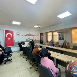Batman’da Ailelere Güvenli Teknoloji Kullanımı Eğitimi: Bağımlılığa Karşı Bilinçlendirme Eğitimi - fotoğraf 2