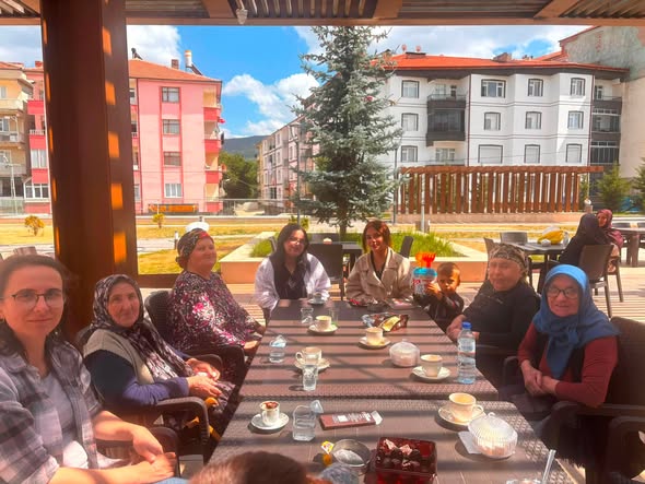 Huzurevi Sakinlerimizle Keyifli Bir Gün!