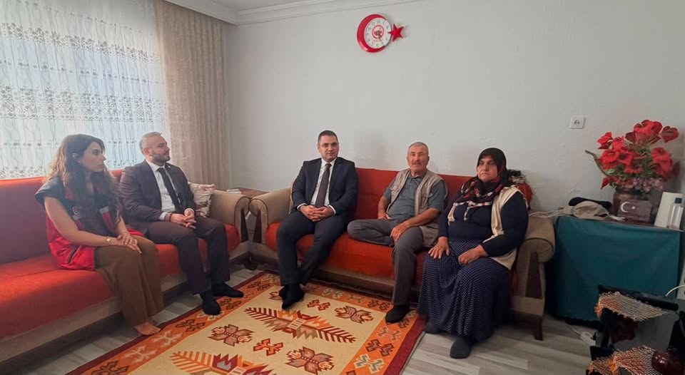 Şehitlerimizin Emanetleri Başımızın Tacı 