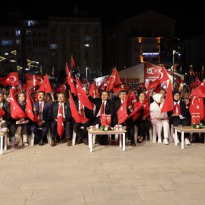 15 Temmuz Demokrasi ve Millî Birlik Yürüyüşü ve Demokrasi Nöbeti Gerçekleştirildi - fotoğraf 3