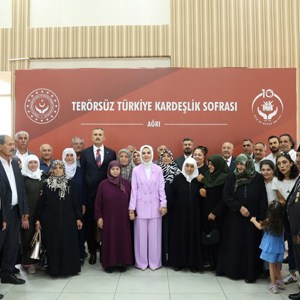 Bakanımız Göktaş, Ağrı'da "Terörsüz Türkiye" süreciyle ilgili konuştu - fotoğraf 1