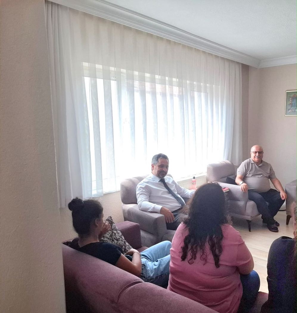 İl Müdürümüz Mahmut SELÇUK, Müdürlüğümüze bağlı Menteşe ilçemizde bulunan çocuk evini ziyaret etti.