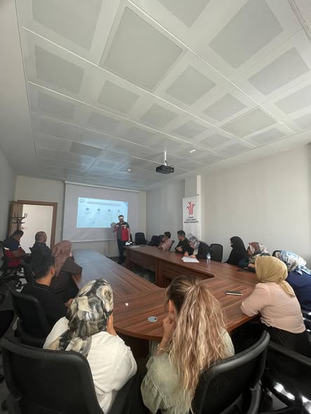 “Sağlıklı iletişimin temeli ailede atılır.” 