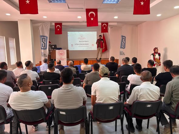 “Aile İçi İletişim” konulu eğitim semineri düzenlendi.