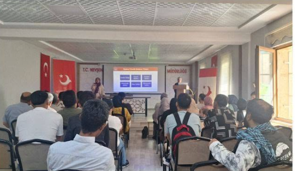Yabancı Uyruklu Bireylere Yönelik Bilgilendirme Seminerleri Gerçekleştirildi