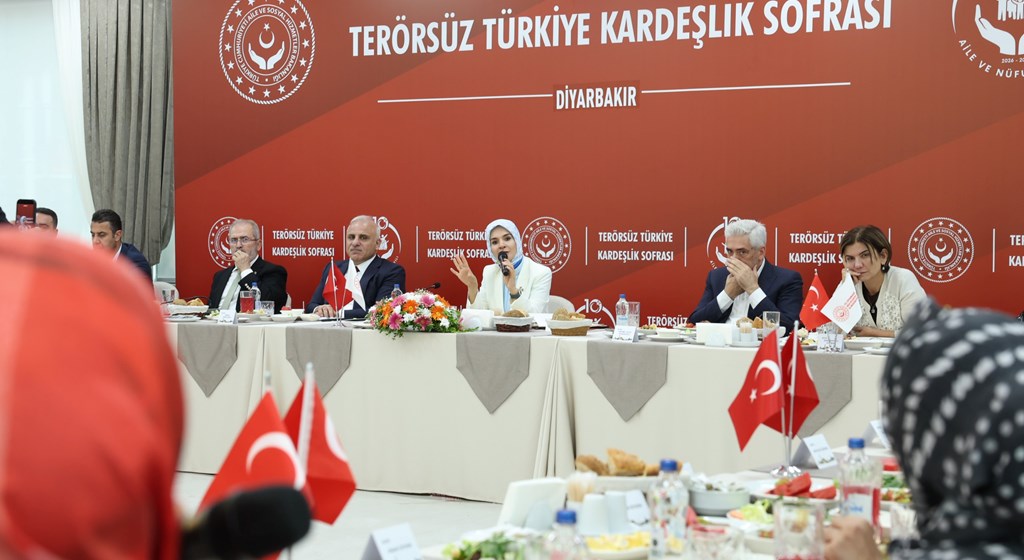 Bakanımız Göktaş: "Terörsüz Türkiye’yi şehit yakınlarımız ve gazilerimizle birlikte inşa ettik”
