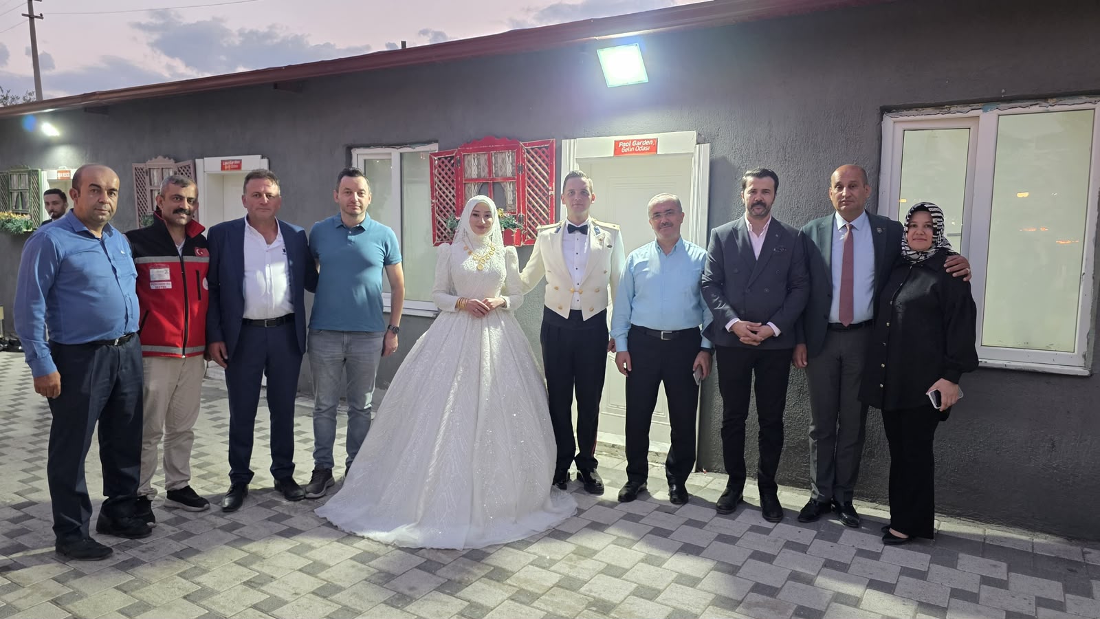 İl Müdürümüz Sayın Bilal Erdoğan,Gazimiz Şemsettin Çal'ın Oğlu Fahrettin Çal ve Zehra Hanım'ın Düğün Merasimlerine Katıldı.
