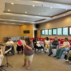 İl Müdürlüğümüz Engelli Hizmetleri Birimi Koordinasyonunda, Kuruluşlarımızda Bakım Hizmetlerinden Yararlanan Bireylerimizle Keyifli Bir Atölye Çalışması Gerçekleştirdik - fotoğraf 2