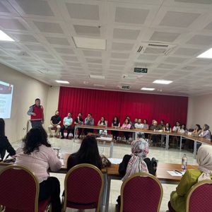 Sosyal Risk Haritası çalışmaları kapsamında sahada görev yapan personelin bilgi ve uygulama becerilerinin geliştirilmesi amacıyla eğitim programı düzenlendi. - fotoğraf 1