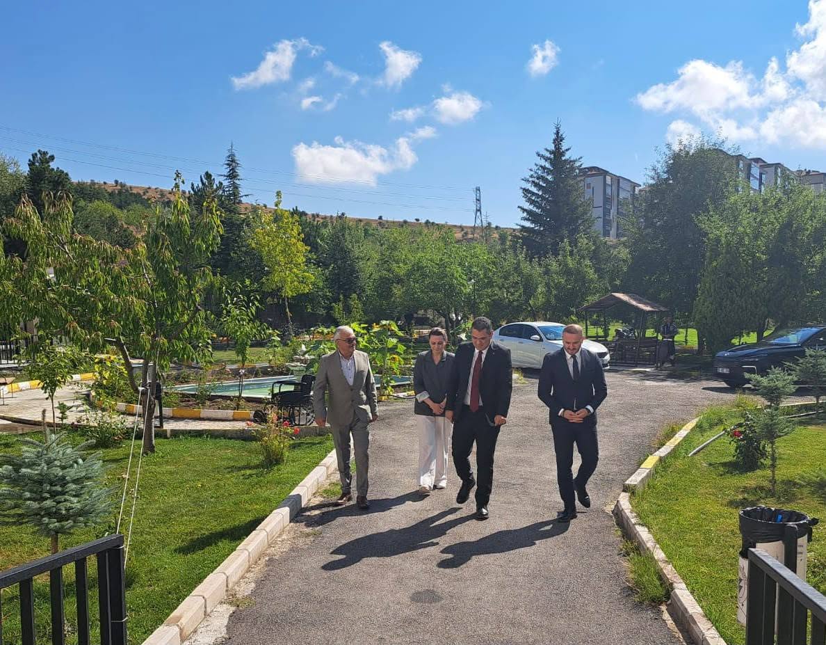 Vali Yardımcımız Sayın Hasan Çimer, Alparslan Türkeş Huzurevi Müdürlüğümüzü ziyaret etti.
