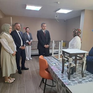 Birlikte Güçlüyüz Yaşam Merkezi’mizi Vali Yardımcımız Sayın Hasan Çimer ziyaret etti. - fotoğraf 5