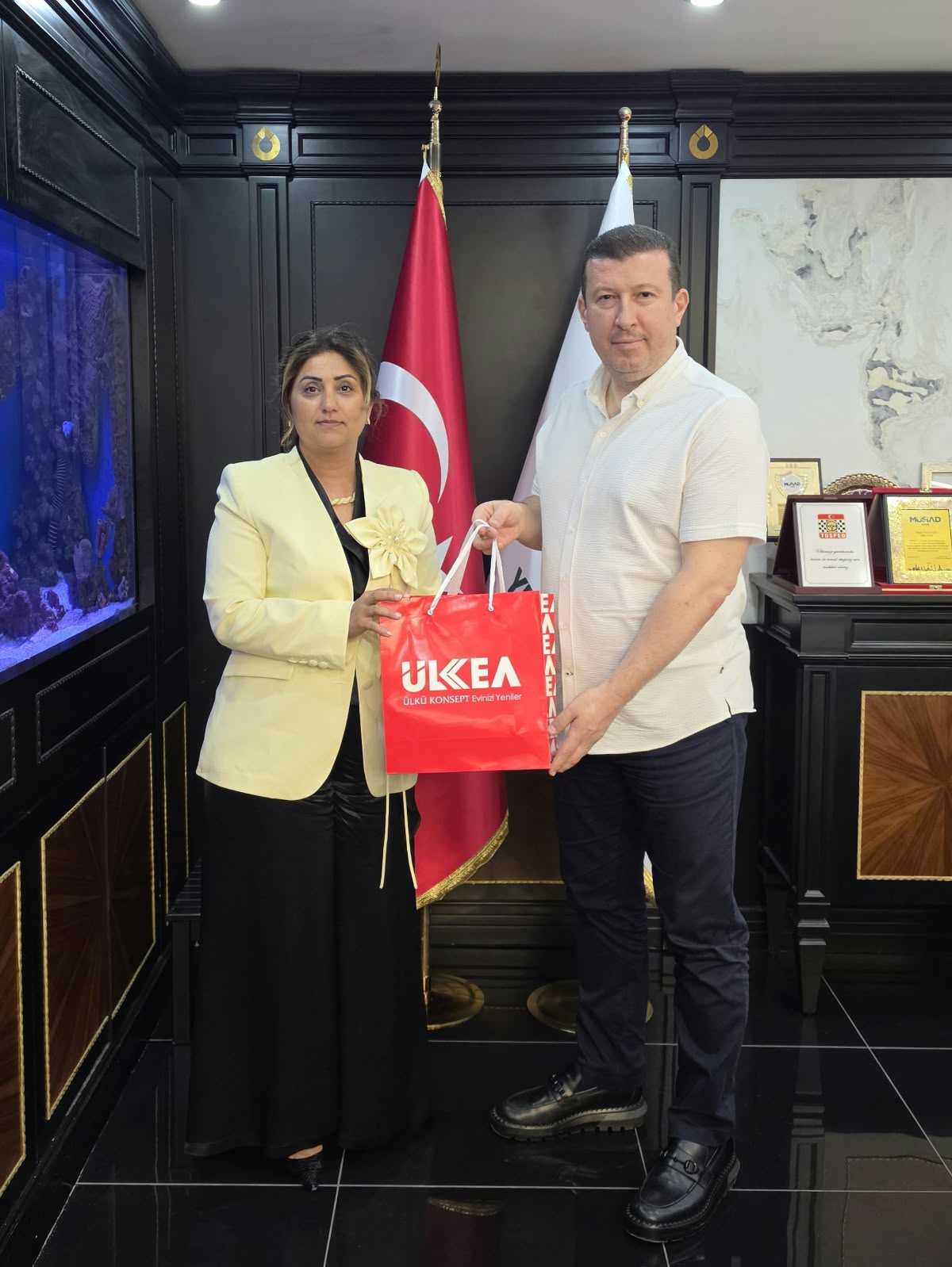 İl Müdürümüz Sayın Emine BÖÇKÜN İş İnsanı ve Yeşilay Spor Kulübü Başkanı Sayın Ümit ÜLKÜ’ye Ziyarette Bulundu