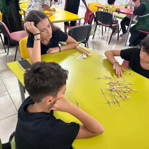 Karabük Çocuk Hakları İl Komitesi ve Yeşilay İş Birliğinde Mikado Turnuvası Gerçekleştirildi - fotoğraf 2