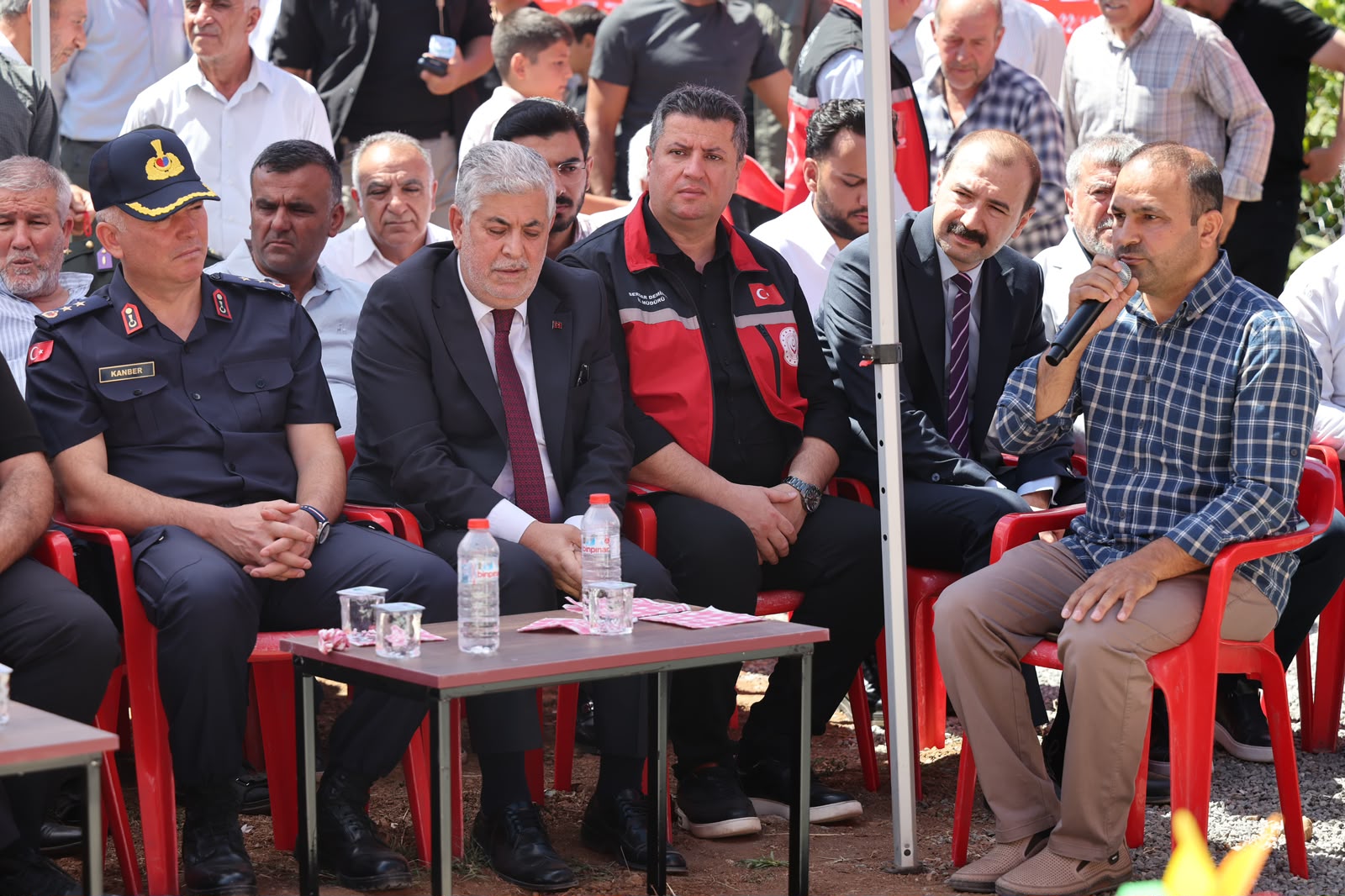 İL PROTOKOLÜ ŞEHİT PİYADE SÖZLEŞMELİ ER SEFER ALAN’IN HATIRASINA YAPTIRILAN ANIT AÇILIŞINA KATILDI