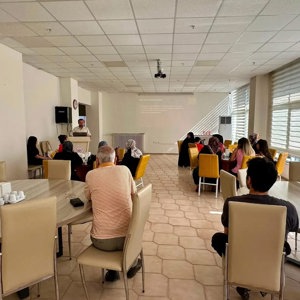 Engelli Bireylerin Ailelerine Yönelik Eğitim Programı Gerçekleştirildi - fotoğraf 1