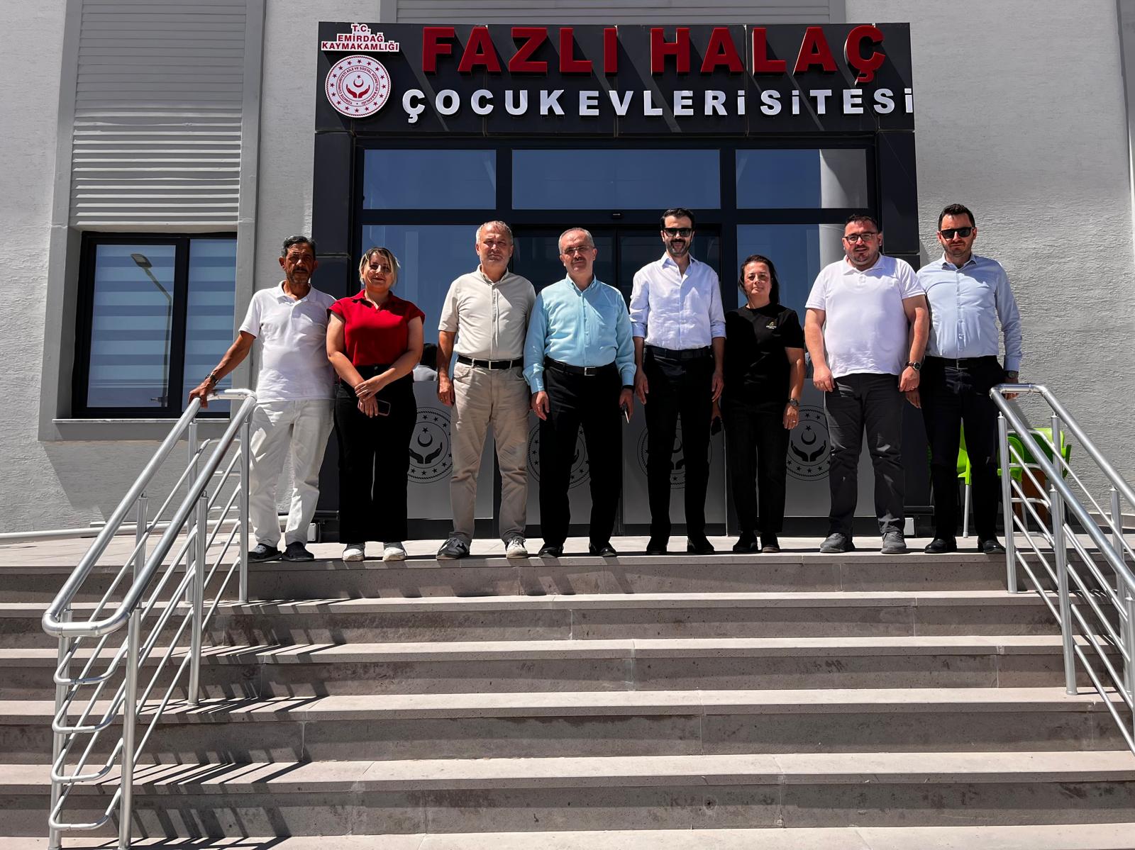 Fazlı Halaç Çocuk Evleri Sitesine Ziyaret