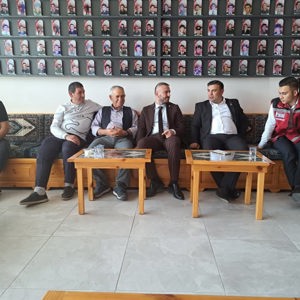  İl Müdürümüz Alper Alp’ten Şehit Aileleri ve Gaziler Derneğine Ziyaret. - fotoğraf 1