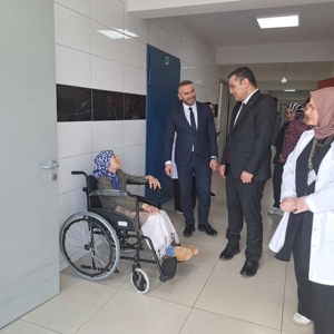 Vali Yardımcımız Sayın Hasan Çimer, İl Müdürümüz Alper Alp ile birlikte, Özel Çamlık Bakım Merkezi’ni ziyaret etti. - fotoğraf 5