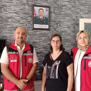 Şehit Cüneyt GÜDEN ve Şehit Mustafa Atakan DUT'un Ailesi Ziyaret Edildi - fotoğraf 1