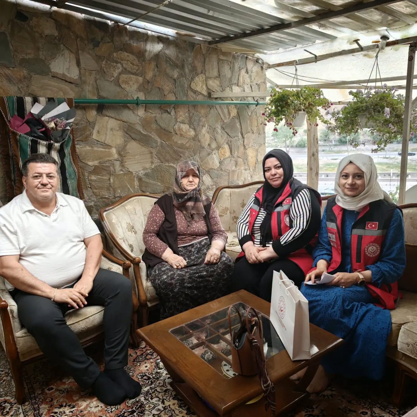 Gazimiz Reşat DALDA ve Kıymetli Ailesini, Şehidimiz Kamil BÜYÜKBARDAKÇI’nın Değerli Annesini Ziyaret Ettik