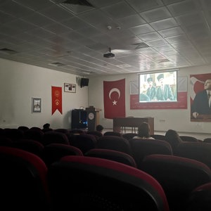 Okul Destek Projesi ve Çocuk Hakları İl Komitesi kapsamında çocuklarla birlikte “Kurtuluş” filmi izlenmiştir - fotoğraf 2