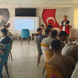 Bağımlılıkla Mücadele Batman Modeli İlçelerde Jandarma Personeli ile Buluşuyor. - fotoğraf 1