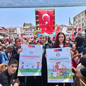 Kelkit’te Şeker Fasulyesi Etkinliğinde Koruyucu Aile Hizmet Modeli Tanıtıldı - fotoğraf 8
