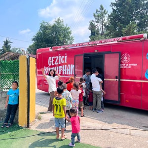 Mevsimlik tarım işçilerinin çocuklarına yönelik olarak Gezici Kütüphane etkinlikleri gerçekleştirilmiştir. - fotoğraf 10