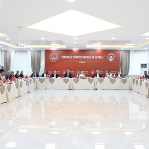 Bakanımız Göktaş: "Terörsüz Türkiye’yi şehit yakınlarımız ve gazilerimizle birlikte inşa ettik” - fotoğraf 6