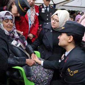Bakan Selçuk, Aydınlı Şehidin Cenaze Törenine Katıldı - fotoğraf 1
