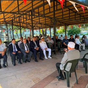 15 Temmuz Demokrasi ve Milli Birlik Günleri etkinlikleri kapsamında Şehir Mezarlığında Kur'an-ı Kerim tilaveti yapılmıştır. - fotoğraf 1