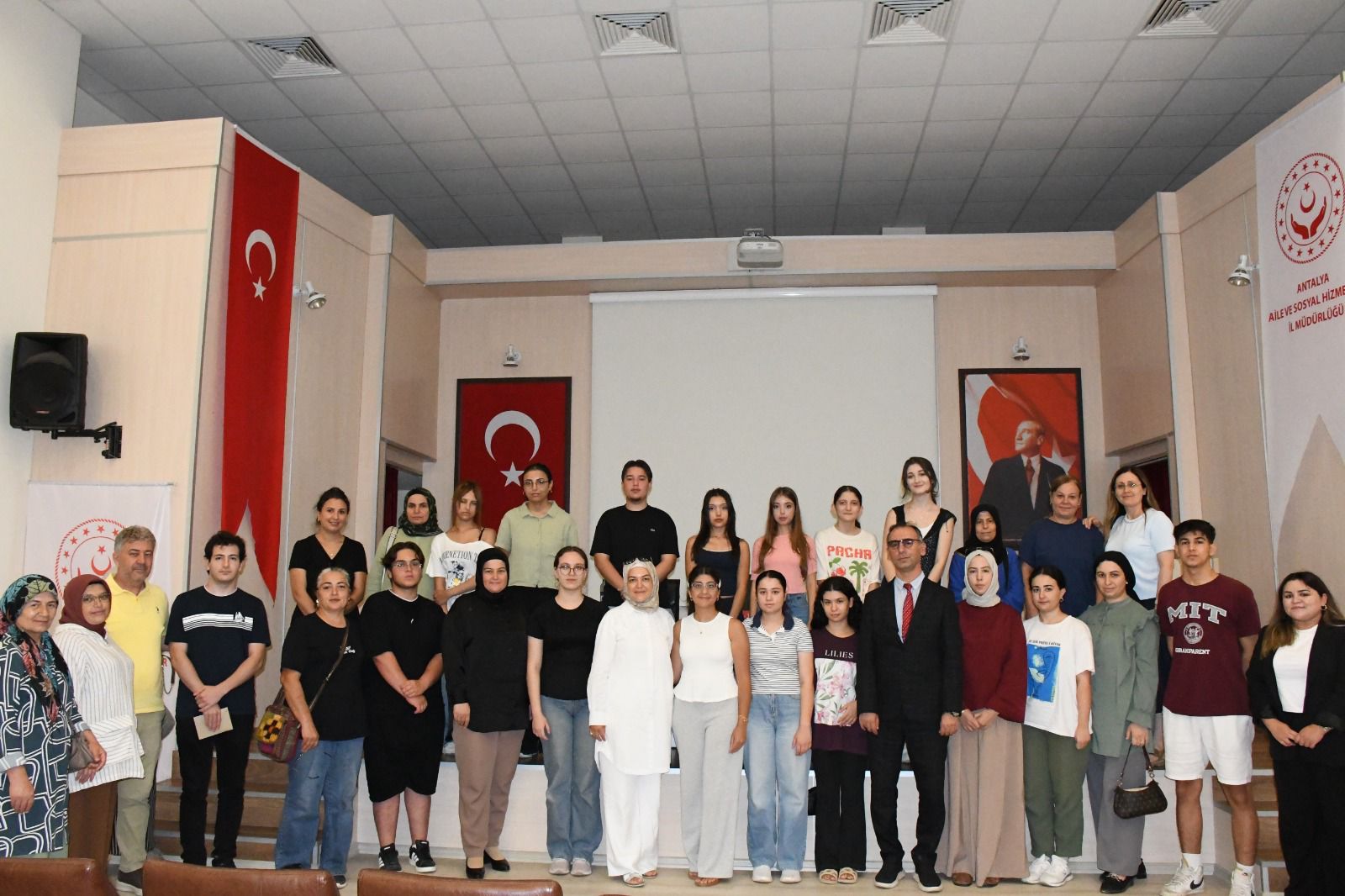 İl Müdürlüğü olarak, Başarıya Giden Yolda Gençlerimizin Yanındayız