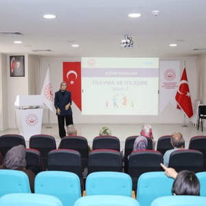 İl Müdürlüğümüz Koruyucu Aile Birimi Tarafından, Koruyucu Ailelerimizin Bilgi, Beceri Ve Farkındalıklarını Güçlendirmek Amacıyla Düzenlenen Koruyucu Aile Birinci Kademe Eğitimi Tamamlandı. - fotoğraf 5