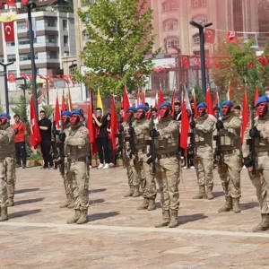 30 Ağustos Zafer Bayramı’nın 104. Yılı Kutlu Olsun Büyük Zafer’in 104. yıl dönümünü, Karabük’te  düzenlenen törenlerle coşku ve gurur içinde kutladık. - fotoğraf 10