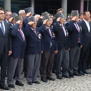 30 Ağustos Zafer Bayramı’nın 104. Yılı Kutlu Olsun Büyük Zafer’in 104. yıl dönümünü, Karabük’te  düzenlenen törenlerle coşku ve gurur içinde kutladık. - fotoğraf 6