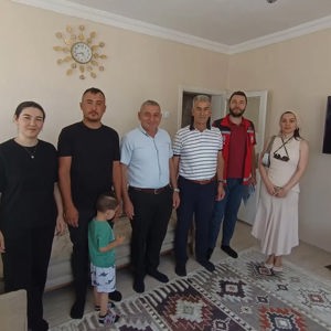 Kahraman Gazimiz Eyüp KATAR ve Ailesi Evinde Ziyaret Edilerek Hasbihal Edilmiştir - fotoğraf 1
