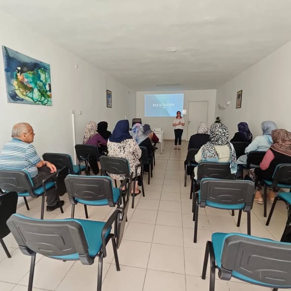 Modüler Aile Eğitim Programı Kapsamında “Aile İçi İletişim” ile “Sosyal Medya, Dijital Oyun ve Bilişim Araçları” Konularında Eğitim Gerçekleştirildi