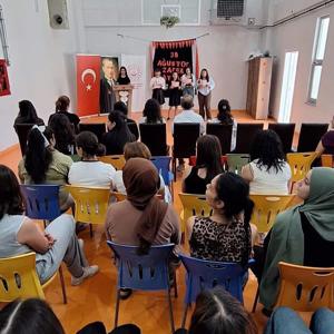 30 Ağustos Zafer Bayramının 104.yıl Dönümünde İhtisaslaşmış Çocuk Evleri Sitesinde Kalan Çocuklarımızın Hazırladığı Kutlama Programı - fotoğraf 2
