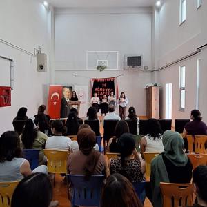 30 Ağustos Zafer Bayramının 104.yıl Dönümünde İhtisaslaşmış Çocuk Evleri Sitesinde Kalan Çocuklarımızın Hazırladığı Kutlama Programı - fotoğraf 3