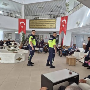 Alparslan Türkeş Huzurevi’mizde Eğitim - fotoğraf 1