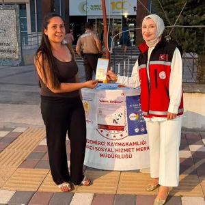 Demirci’de Kadına Yönelik Şiddetle Mücadele Konusunda Bilgilendirme Yapıldı - fotoğraf 2