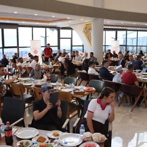 Vakıflar Genel Müdürlüğü tarafından düzenlenen Sünnet Şöleni Programı’na çocuklarımızla birlikte katılım sağladık. - fotoğraf 2