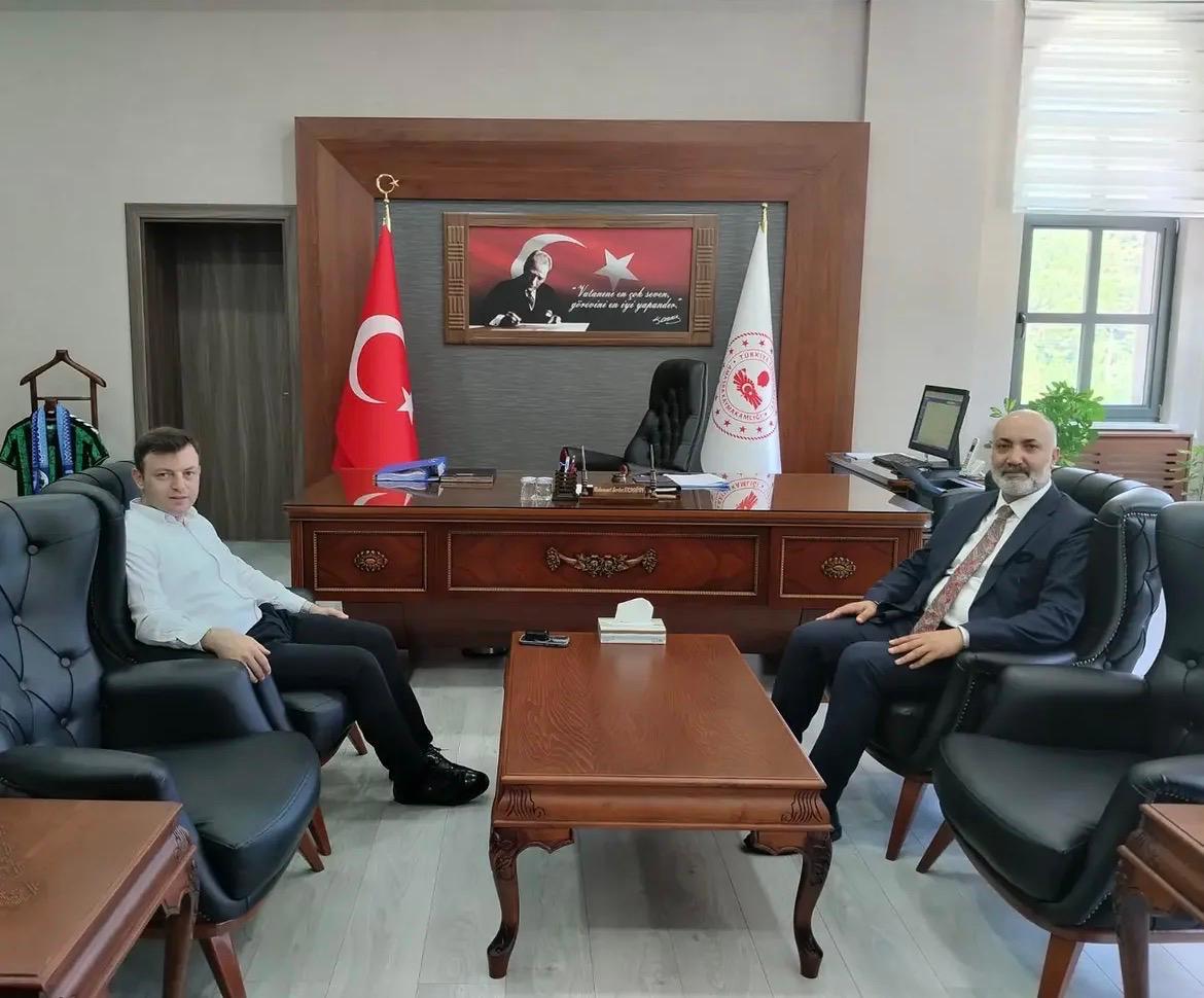 İl Müdürümüz Yavuz Korkmaz’dan Amasra Kaymakamı Muhammet Serdar Erdoğan’a Hayırlı Olsun Ziyareti - fotoğraf 1