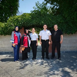 Şehit Aileleri ve Gazi Hasan Demirci’ye Anlamlı Ziyaret - fotoğraf 1